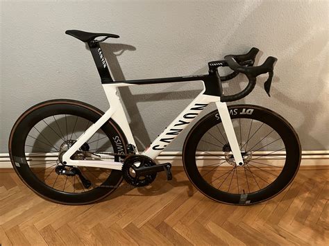 Canyon Aeroad CF SLX 8 Disc Di2 Gebruikt In M Buycycle