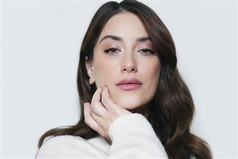 Hazal Kaya Dan Radikal Karar Patronlar D Nyas