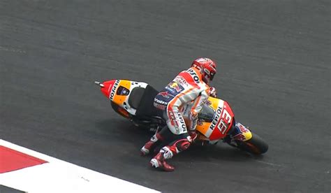 Crash MotoGP On Twitter Marquez Remounts After A Front End Fall At