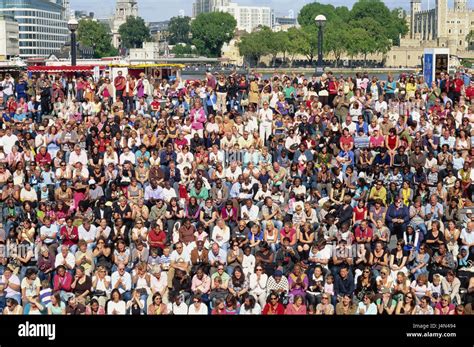 Multicultural London England Hi Res Stock Photography And Images Alamy