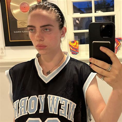 Billie Eilish News On Twitter Bel Ssima Billie Eilish Em Novas