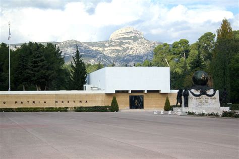 Mus E De La L Gion Trang Re Depuis Aubagne