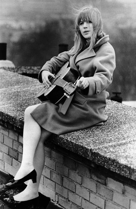 Marianne Faithfull, 1960s. : r/OldSchoolCelebs