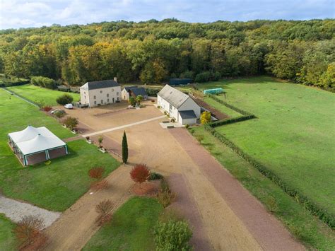 Salle Vin D Honneur Saint Antoine Du Rocher Le Moulin D Abas