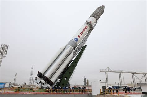 Proton rocket to launch two Russian broadcasting satellites Monday ...