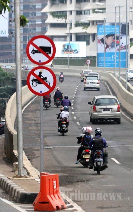 Motor Masuk Flyover Tn Abang Kp Melayu Foto Tribunnews