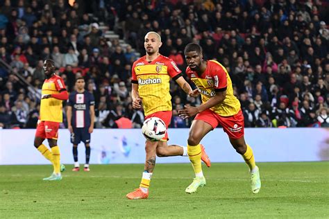 RC Lens Mercato Excellente Nouvelle Pour Facundo Medina