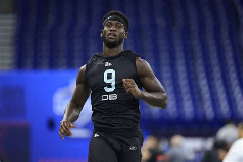 Floridas Kaiir Elam Selected By Buffalo Bills In First Round Of 2022