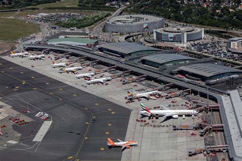 Hamburg Airport Stops Flights Amid Threat Of Attack On Aircraft From Tehran