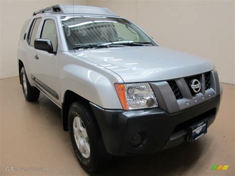 Silver Lightning Metallic Nissan Xterra S X Photo