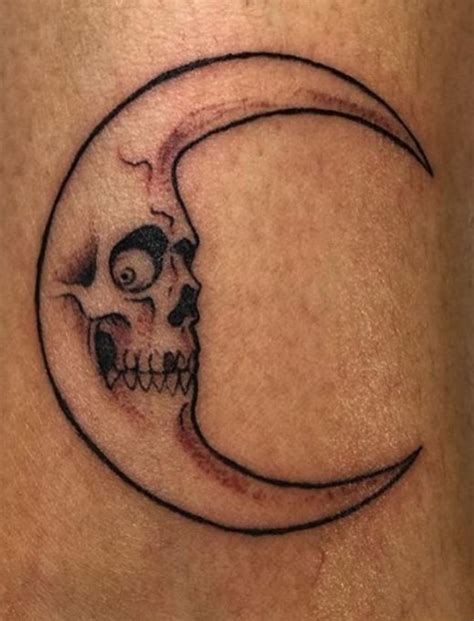 Share More Than 77 Skull Moon Tattoo Best In Cdgdbentre