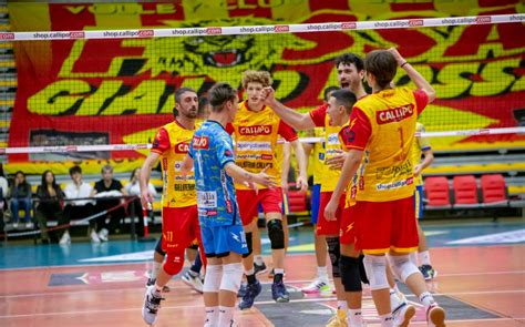 Volley La Tonno Callipo Salva Con Tre Gare Danticipo