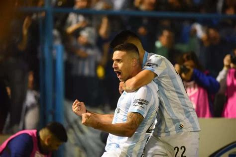 Atlético Tucumán Derrotó A Newells Y Es Más Líder Que Nunca De La Liga