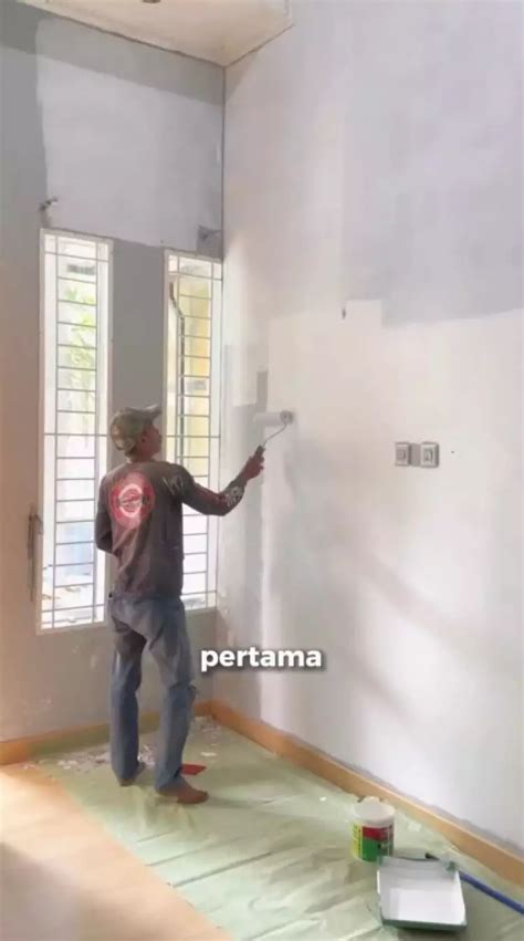 Dindingnya Cuma Pakai Panel Kayu 11 Potret Makeover Ruang Tamu Mumuk