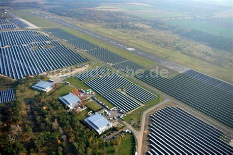 Luftaufnahme Falkenberg Lönnewitz Solarpark Lönnewitz auf dem