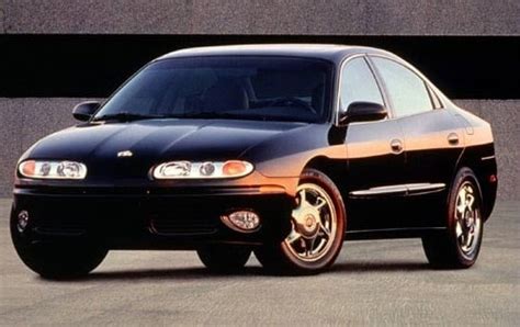 2001 Oldsmobile Aurora Review & Ratings | Edmunds