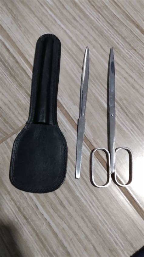 Комплект Ножица и нож/скалпел за писма гр. Габрово Недевци • OLX.bg
