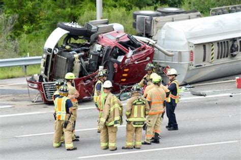 An Up Close Look At That Overturned Tanker That Snarled Traffic On I 95