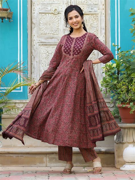 Buy KALINI Ethnic Motifs Printed Empire Sequinned Kurta With Trousers