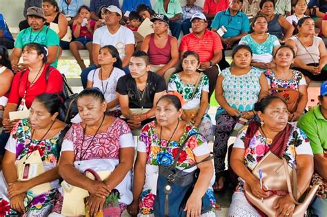 Los pueblos indígenas de la región maya hablan