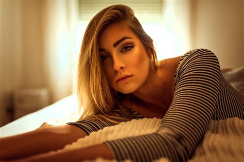 Face Women Blonde Tanned Miro Hofmann Portrait In Bed HD