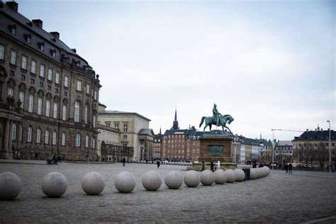 Copenhagen Red Sightseeing Hop On Hop Off Bus And Boat Option Getyourguide