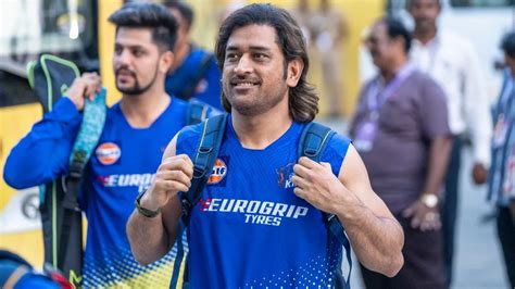 Ms Dhoni ধোনির কি ব্যাট করা উচিত অ্যাসেজের প্রতিদ্বন্দ্বিতা এক নিমেষে উধাও Bengali News