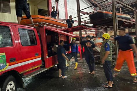 Pasca Hujan Deras Bpbd Catat Ada Titik Banjir Dan Genangan Di Kota