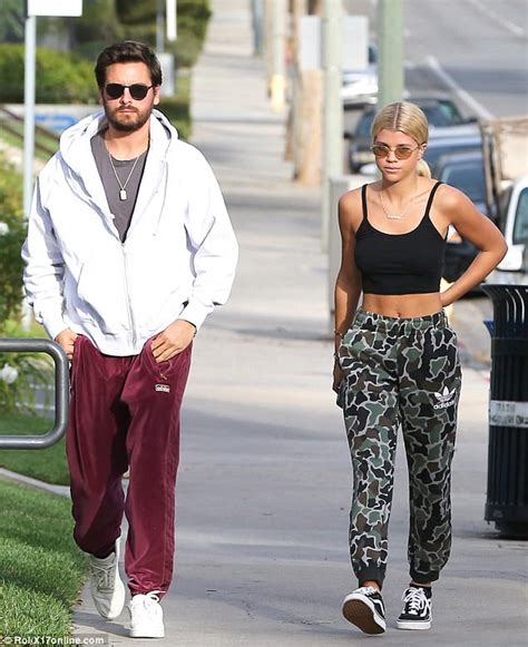 Sofia Richie Shows Off Abs In Crop Top While Strolling Out With Boyfriend Scott Disick