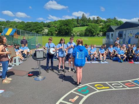 Seisiún Ceoil Traidisiúnta St Marys Central School