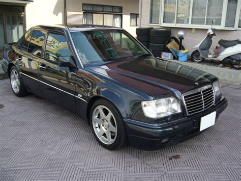 Mercedes-Benz E500 W124 Black | BENZTUNING