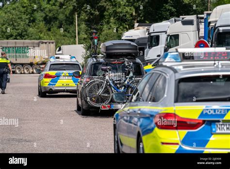 Bundesweite Kontrollen Des Reiseverkehrs Auf Den Autobahnen In Nrw