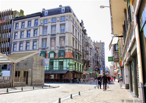 la ville de liege et ses quartiers place cathédrale rue pont d avroy