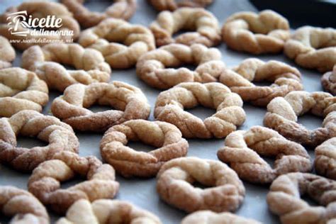 Ciambelline Croccanti Al Vino Rosso Ricette Della Nonna