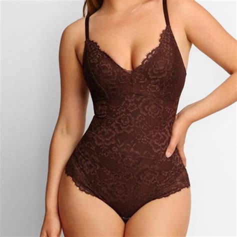 Sexy Lace Deep V Neck Bodysuits Lulunami