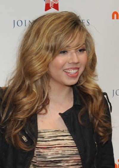 File:ICarly actors at Joint Base McGuire-Dix-Lakehurst (cropped).JPG ...