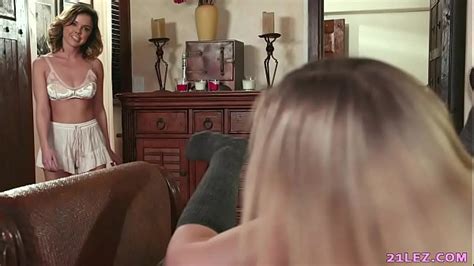 Lesbian Dovefucking Search XNXX