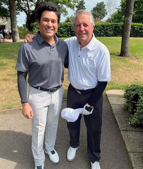 Legends Meet Sachin Tendulkar Tees Off With Gary Player Rediff Cricket