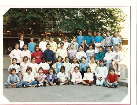 Photo de classe CM2 de 1989 Collège Saint jude Saint sernin