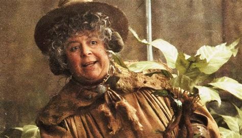 Miriam Margolyes Biography: Height, Age, Husband, Children, Net Worth ...