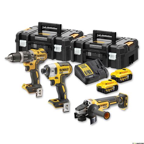 DeWalt DCK384P2T QW Combo Set 18V 5 0Ah Li Ion DCD796 Cordless Impact