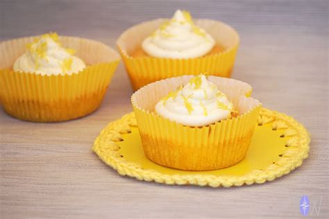 Zitronen Cupcakes Mit Buttercreme Focusonwonders Blog