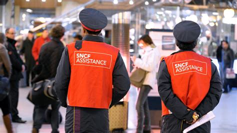 Les Usagers De La Sncf S Adaptent Aux Nouveaux Horaires