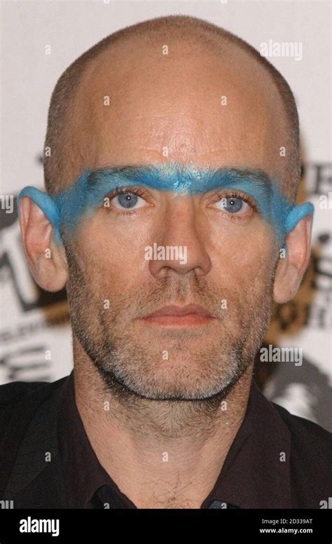 Cantante Principal De REM Michael Stipe Durante Los MTV Europe Music