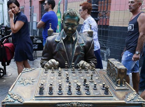 Xiv Concurso De Estatuas Humanas De Legan S