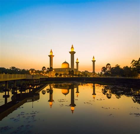 Premium Photo Beautiful Sunrise Scenery With Reflection At Mosque