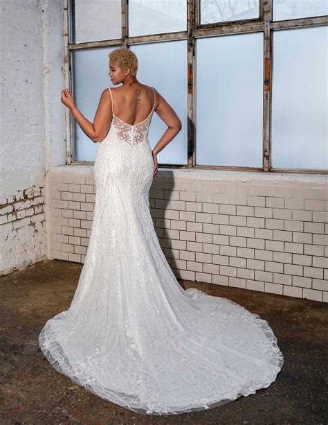 Lace Mermaid Wedding Dress With Train Plus Size Cv1012 Krismil Bridal