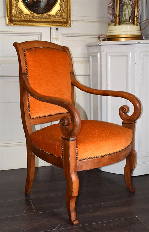 Proantic Fauteuil Crosse En Noyer Epoque Restauration Xix M