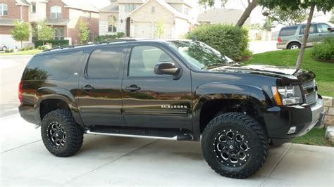 2011 Chevy Suburban Z71