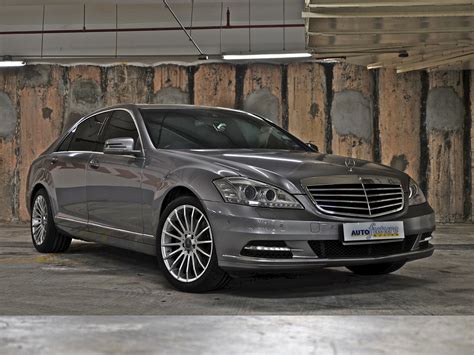 Turning Up The Heat: Mercedes-Benz W221 S-Class Equipped With Carlsson ...